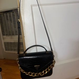 GUESS crossbody